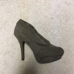 Size 9 target booties - barely worn